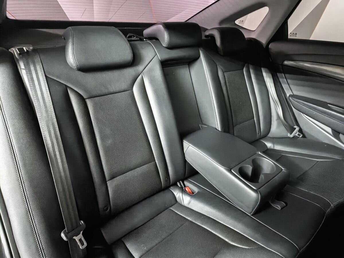 Hyundai i40 с пробегом — 2013 год. Фото: #12