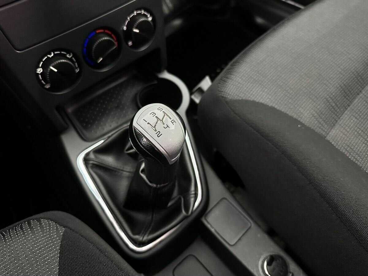 Lada (ВАЗ) Priora с пробегом — 2017 год. Фото: #12