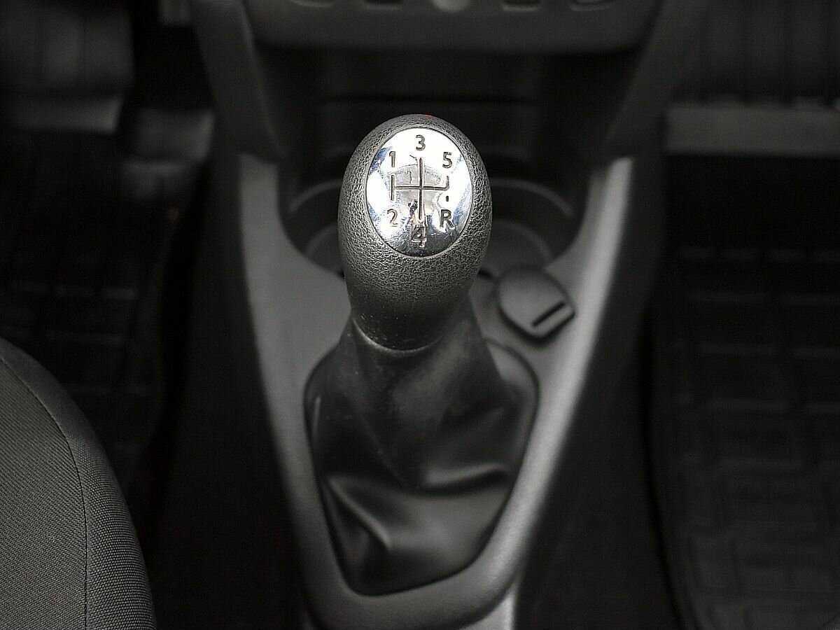 Renault Sandero с пробегом — 2016 год. Фото: #13