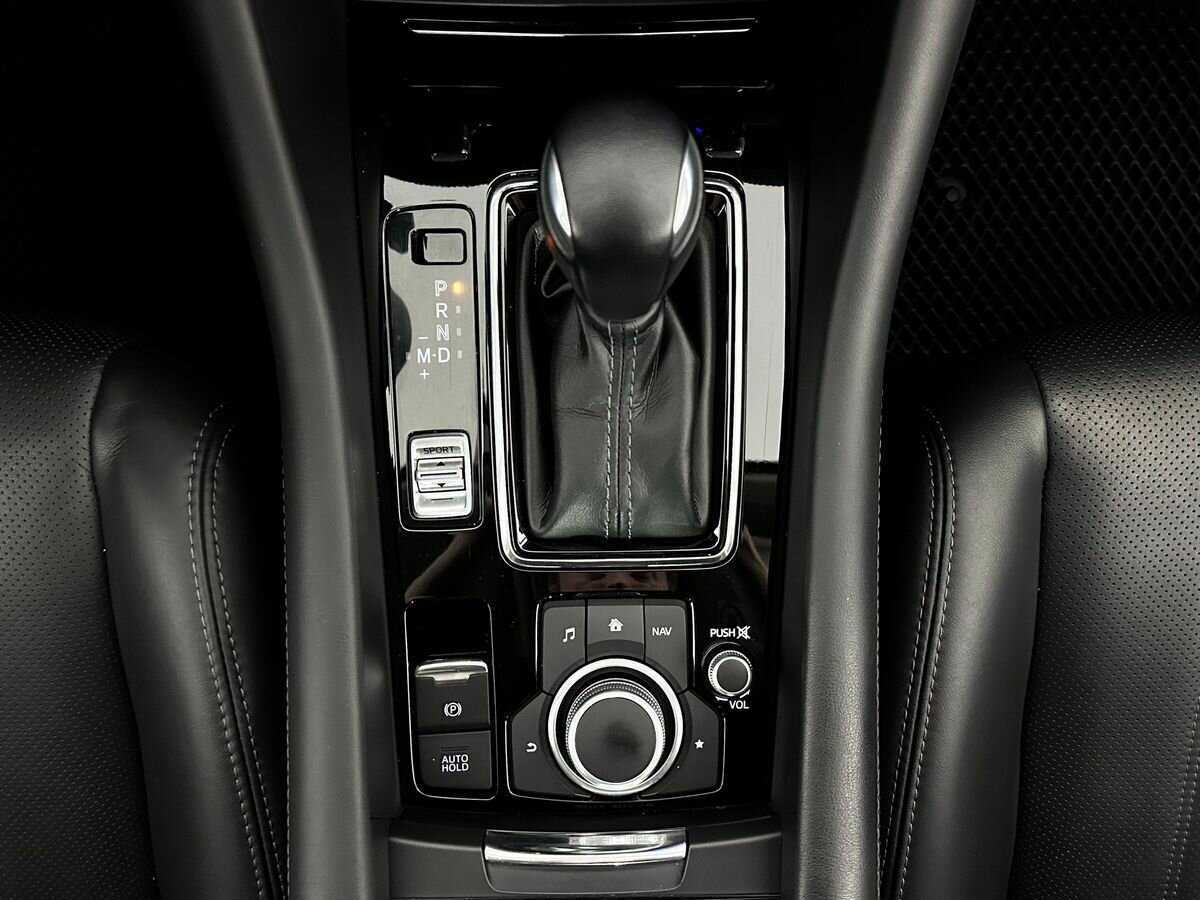 Mazda 6 с пробегом — 2018 год. Фото: #11