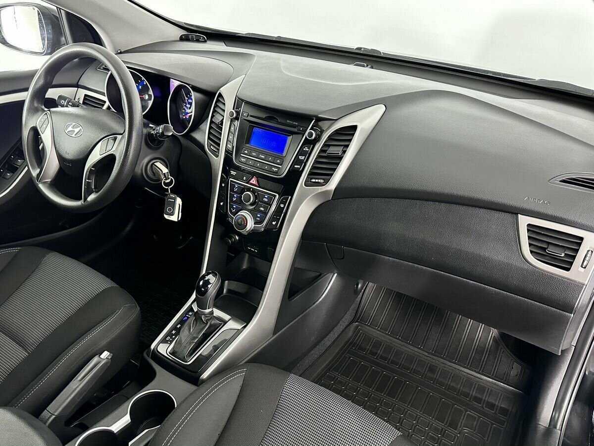 Hyundai i30 с пробегом — 2014 год. Фото: #8