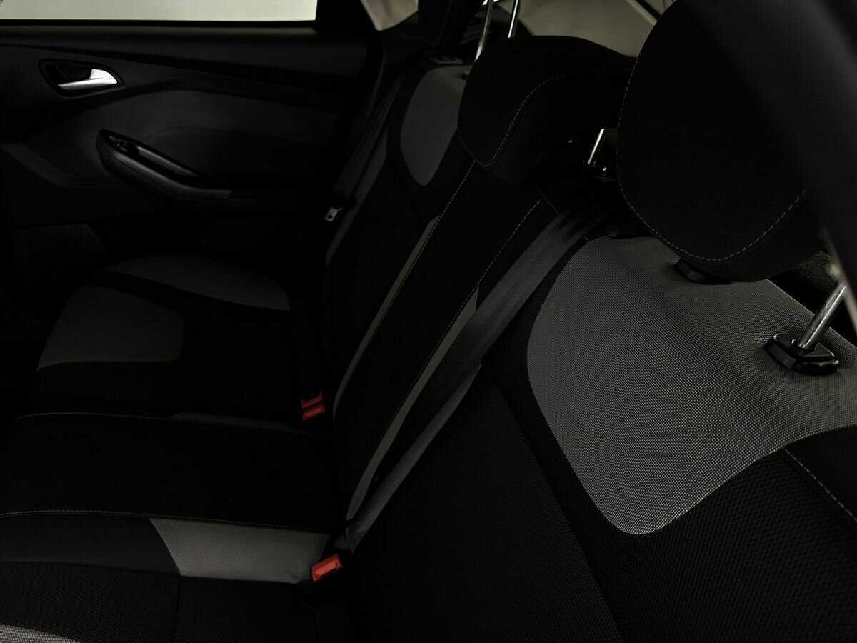 Ford Focus с пробегом — 2013 год. Фото: #11