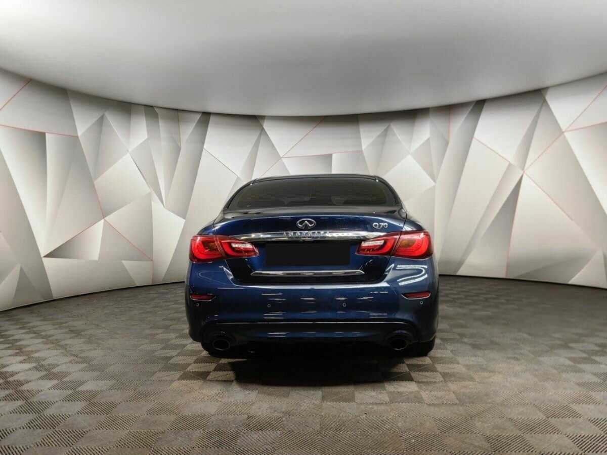 Infiniti Q70 с пробегом — 2016 год. Фото: #7