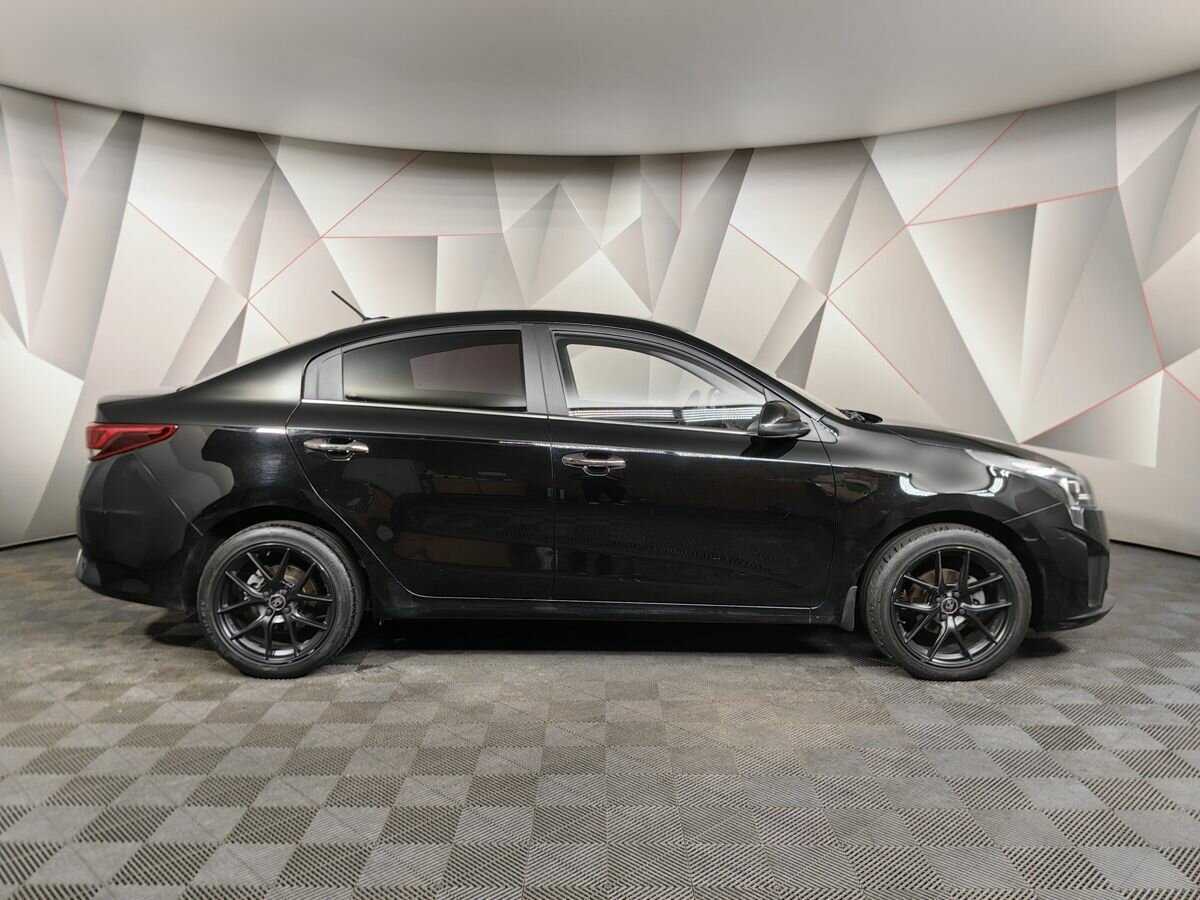 Kia Rio с пробегом — 2021 год. Фото: #5