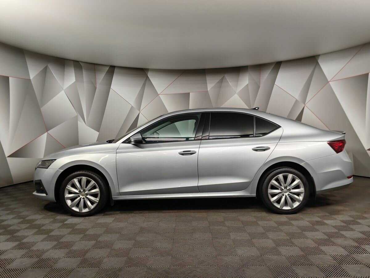 Skoda Octavia с пробегом — 2021 год. Фото: #4