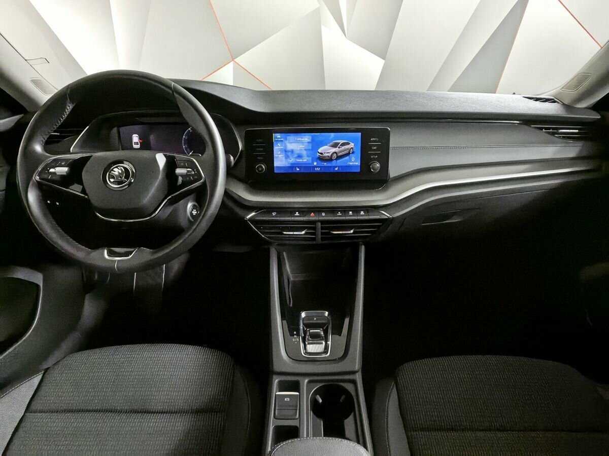 Skoda Octavia с пробегом — 2021 год. Фото: #9