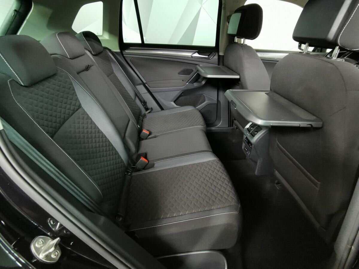 Volkswagen Tiguan с пробегом — 2018 год. Фото: #11
