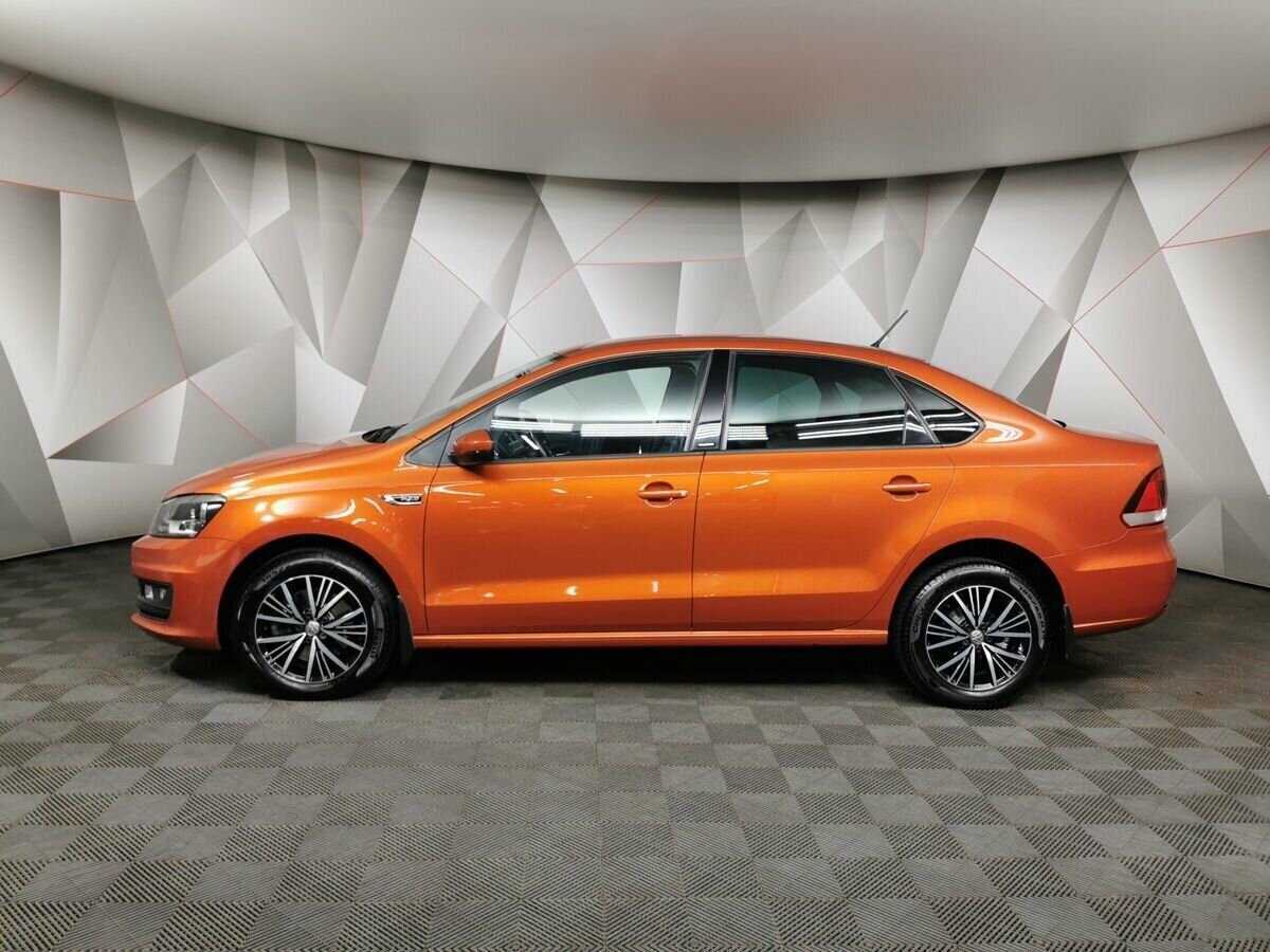 Volkswagen Polo с пробегом — 2016 год. Фото: #4