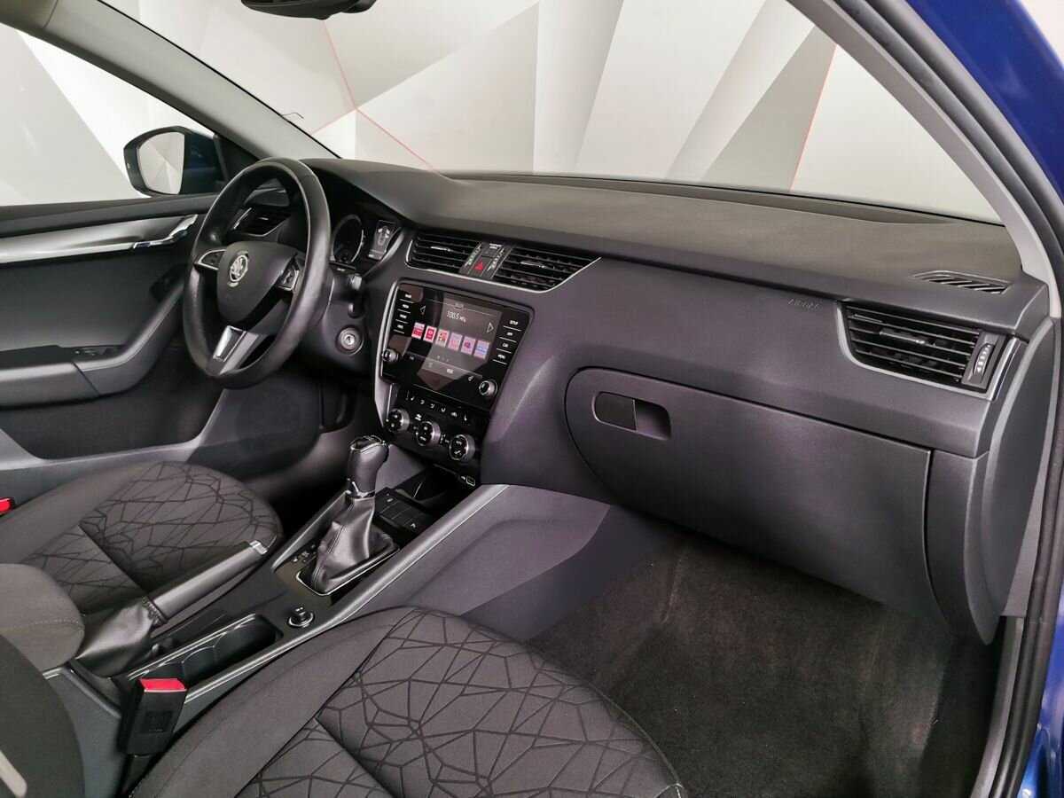 Skoda Octavia с пробегом — 2020 год. Фото: #8