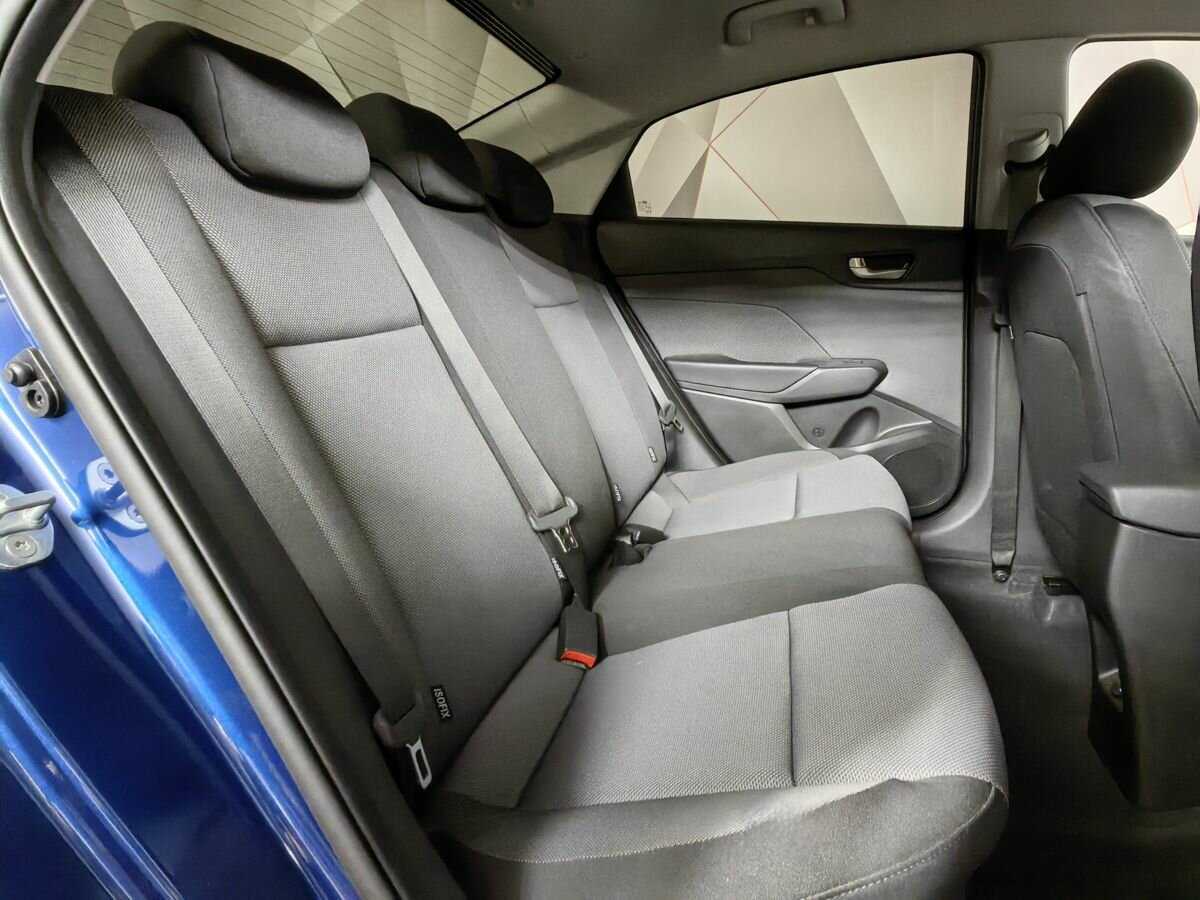 Hyundai Solaris с пробегом — 2022 год. Фото: #10