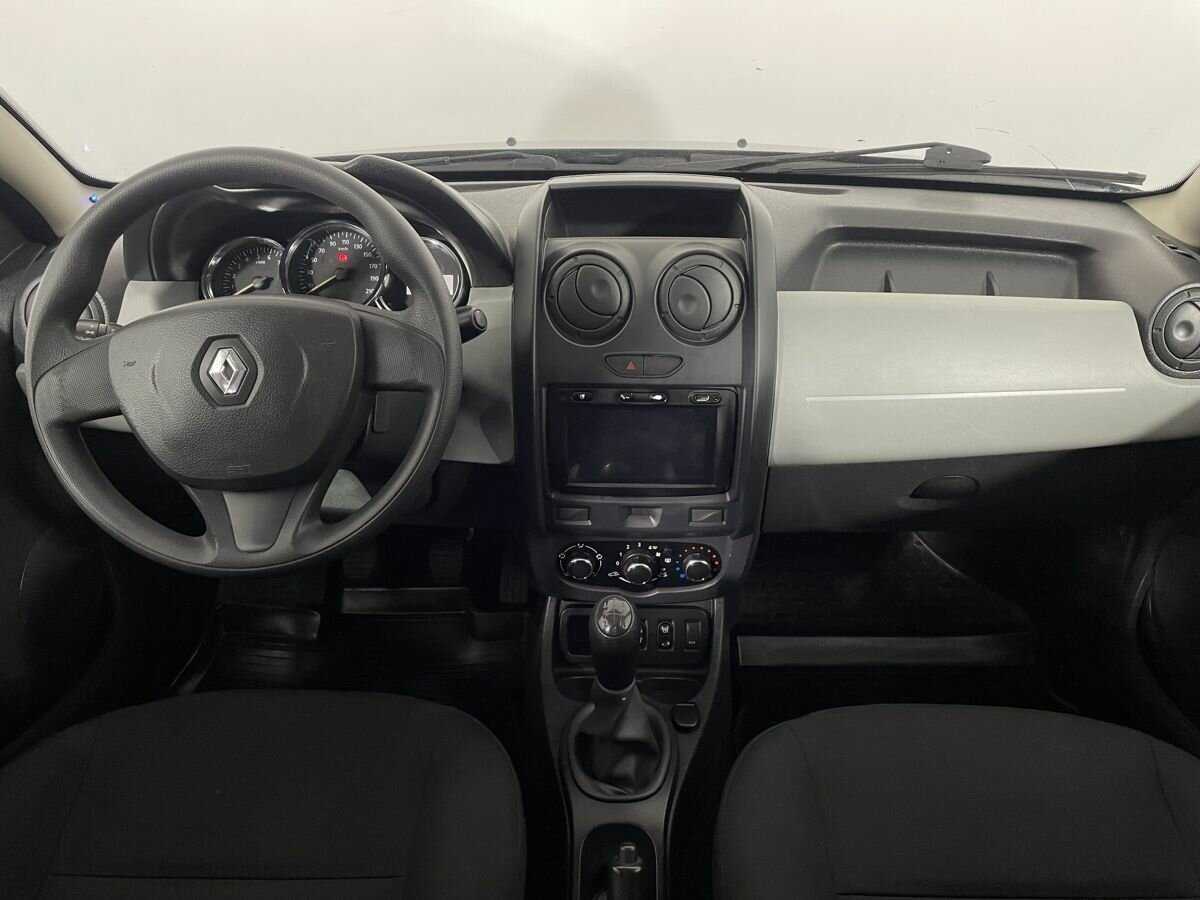 Renault Duster с пробегом — 2016 год. Фото: #6