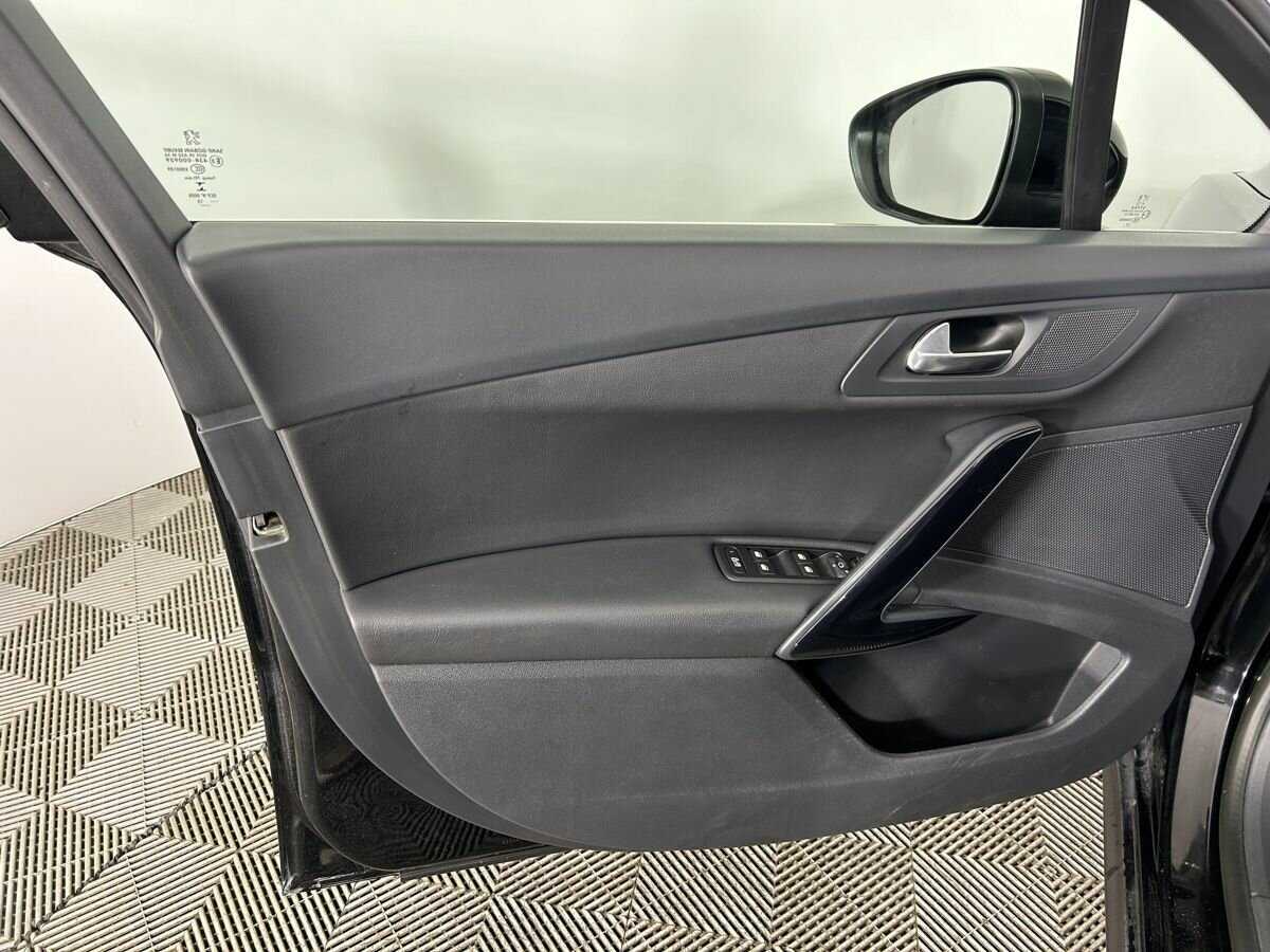 Peugeot 508 с пробегом — 2013 год. Фото: #7