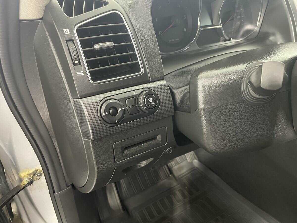 Chevrolet Captiva с пробегом — 2014 год. Фото: #8