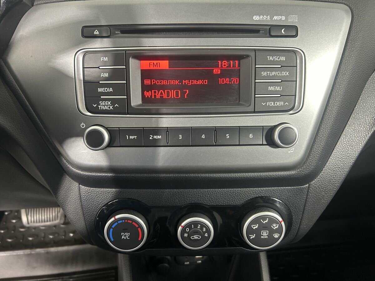 Kia Rio с пробегом — 2016 год. Фото: #11