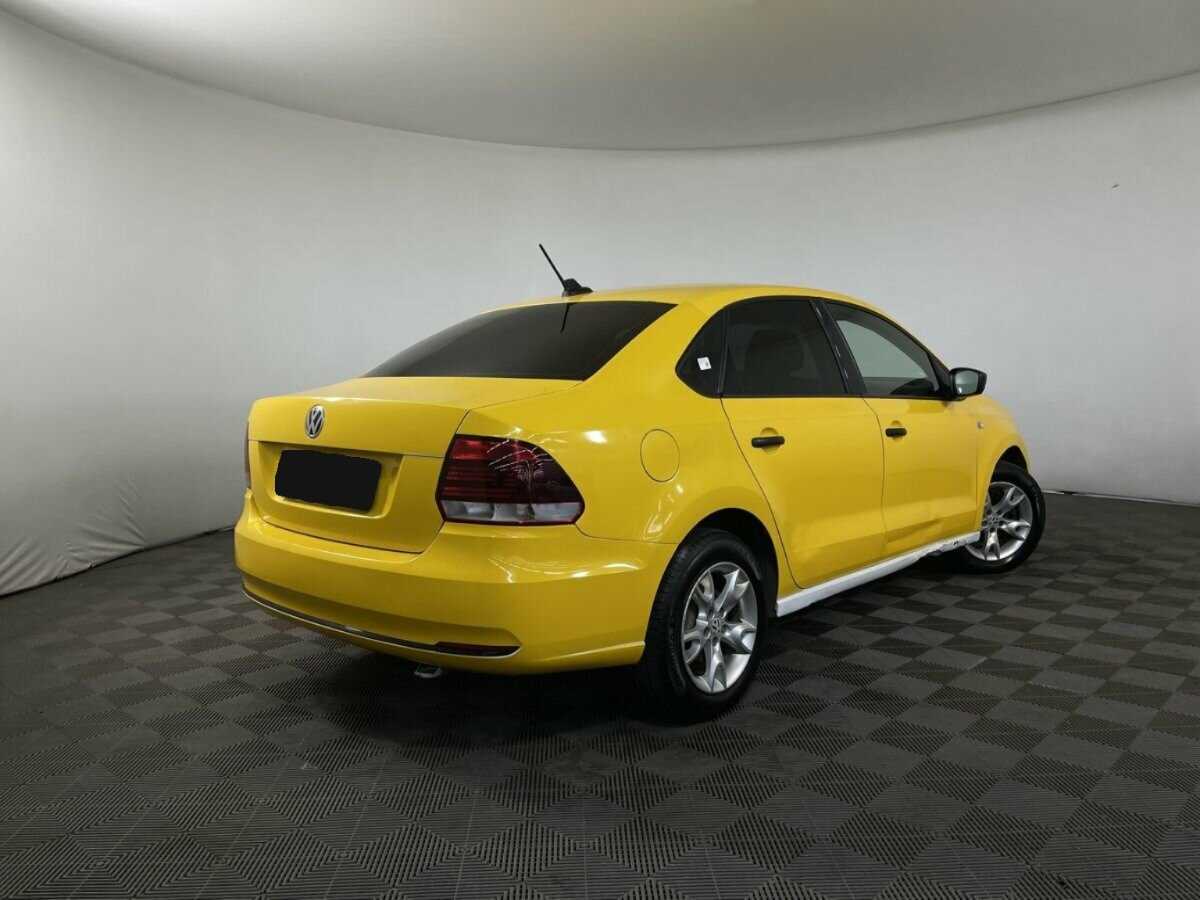 Volkswagen Polo с пробегом — 2017 год. Фото: #5