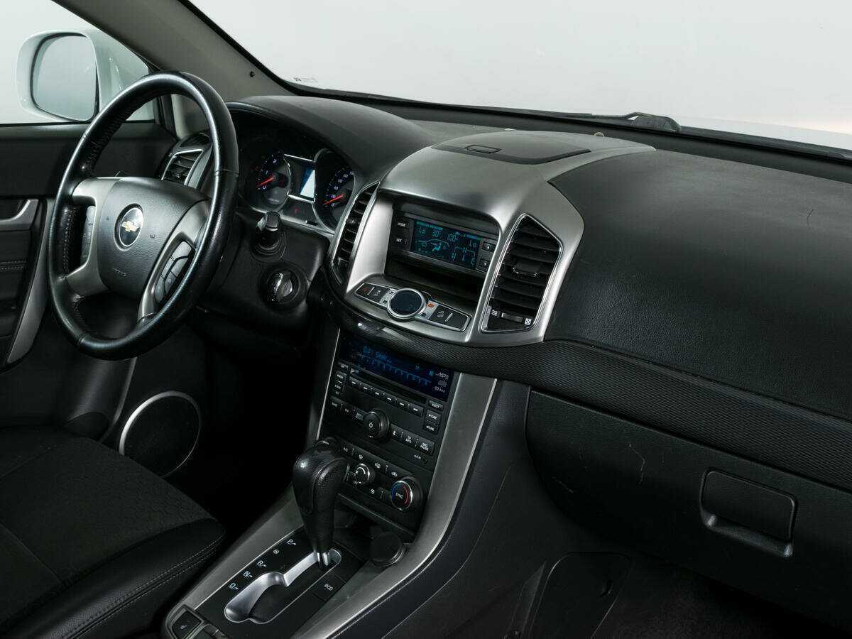 Chevrolet Captiva с пробегом — 2014 год. Фото: #6