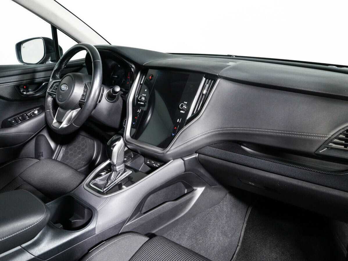 Subaru Legacy с пробегом — 2020 год. Фото: #6