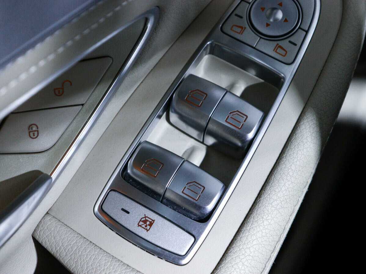 Mercedes-Benz C-Класс с пробегом — 2015 год. Фото: #15