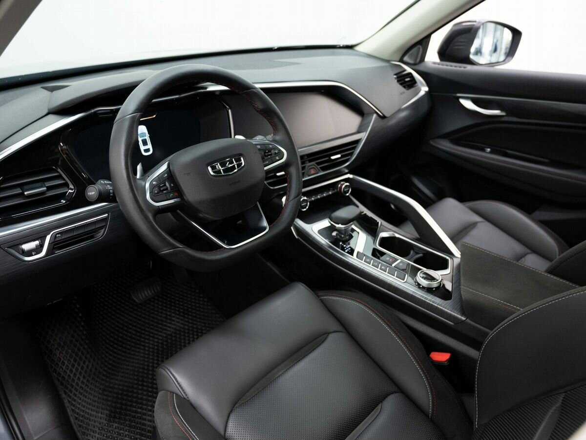 Geely Tugella с пробегом — 2022 год. Фото: #6