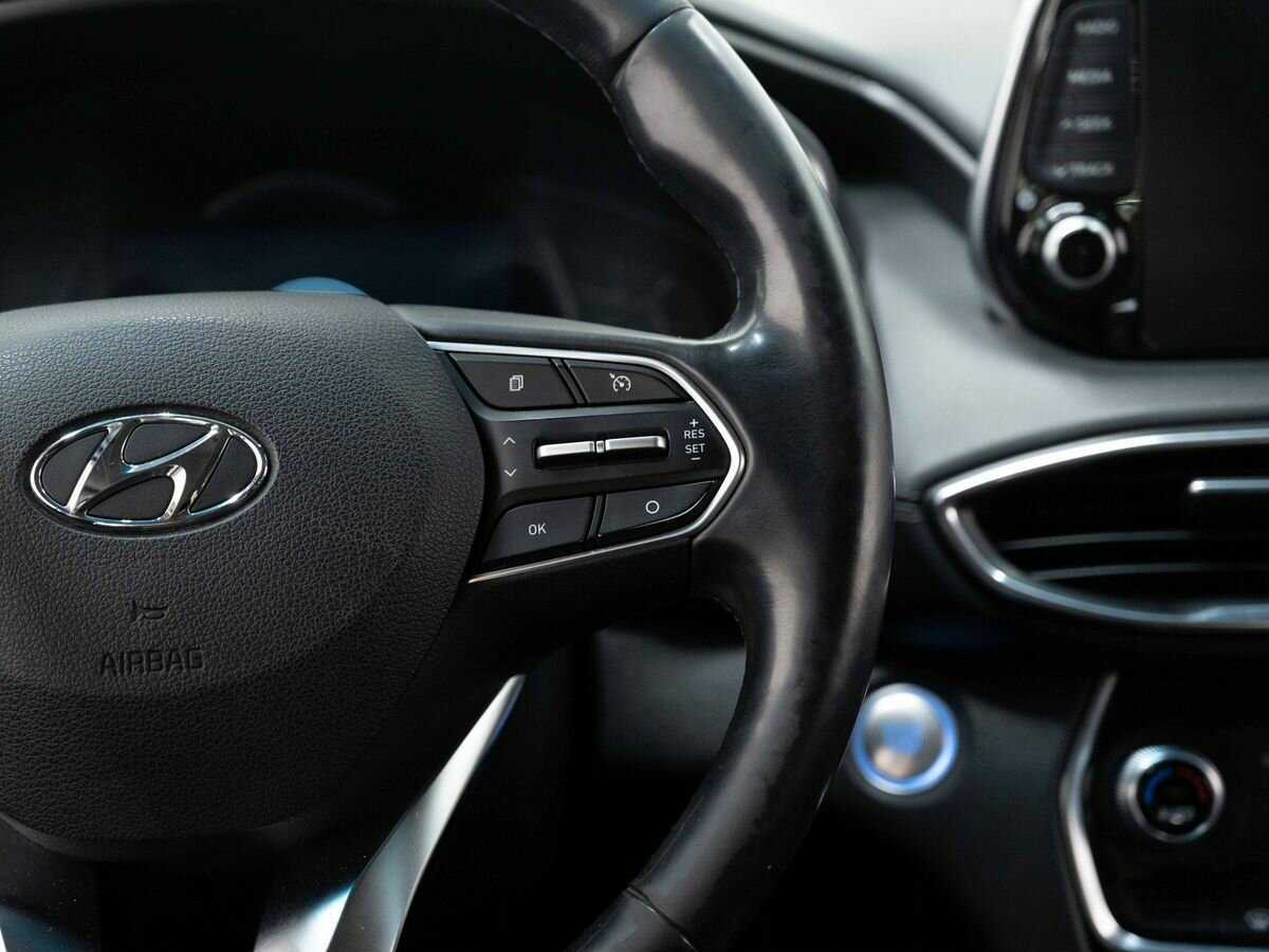 Hyundai Santa Fe с пробегом — 2019 год. Фото: #15