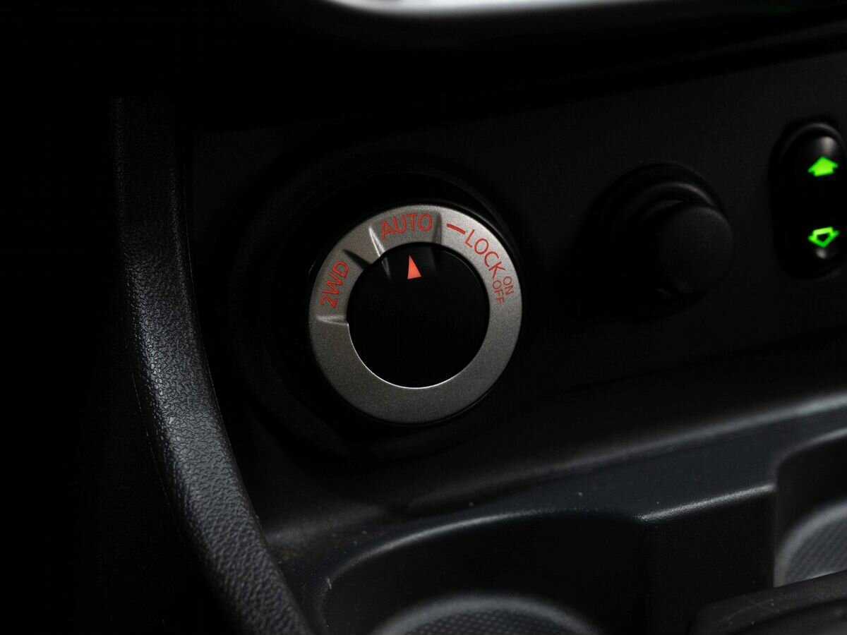 Renault Duster с пробегом — 2013 год. Фото: #16