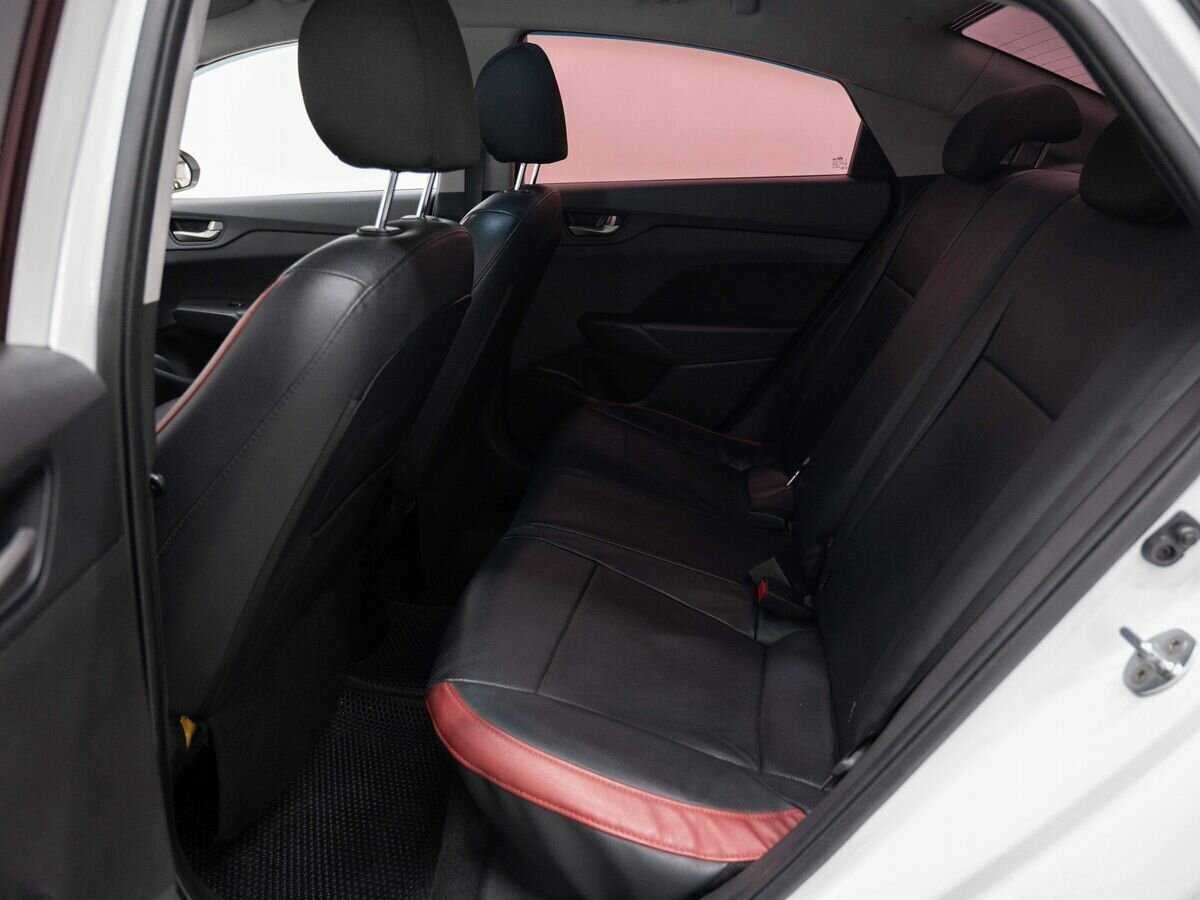 Hyundai Solaris с пробегом — 2018 год. Фото: #10