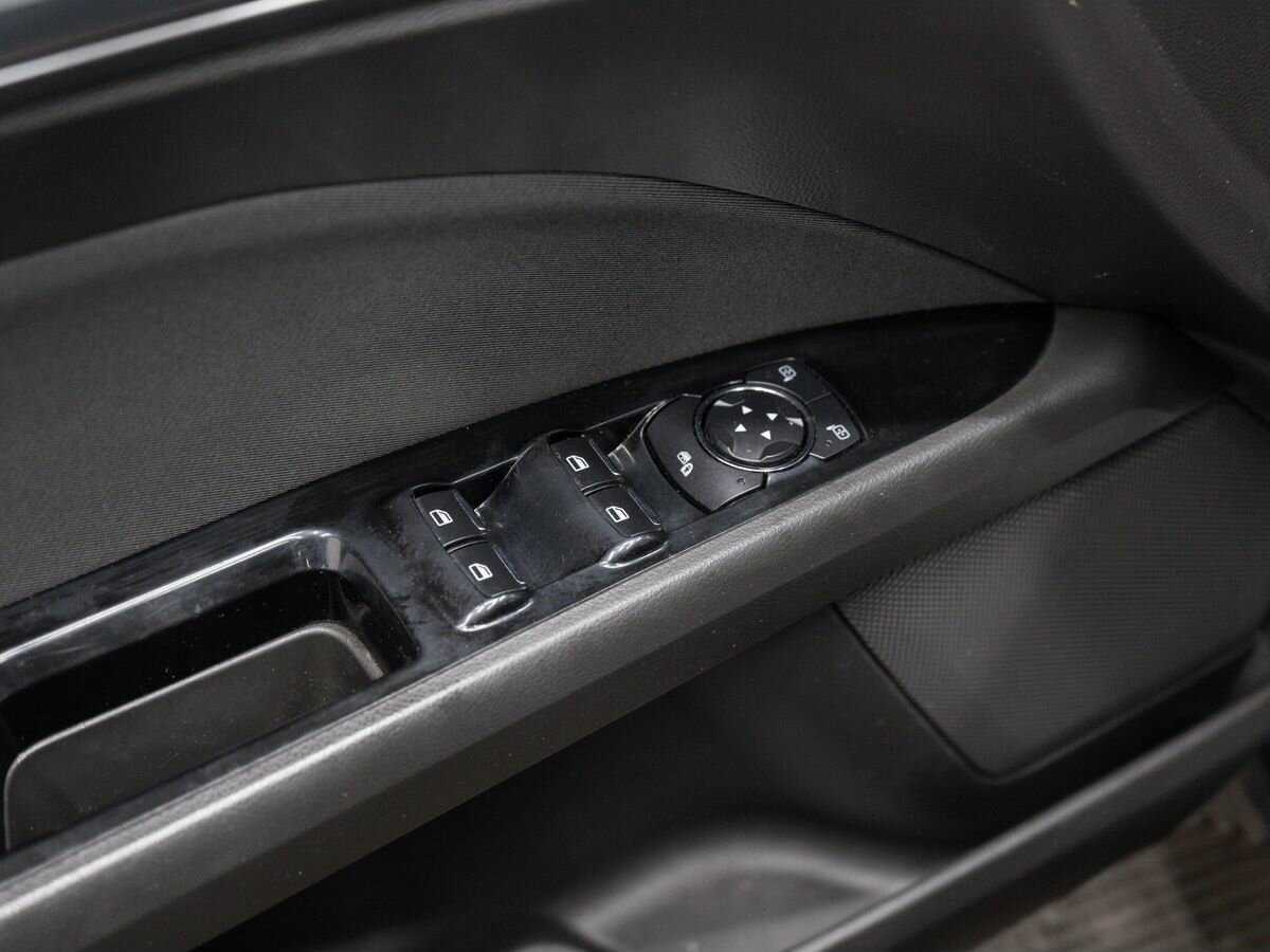 Ford Mondeo с пробегом — 2017 год. Фото: #13