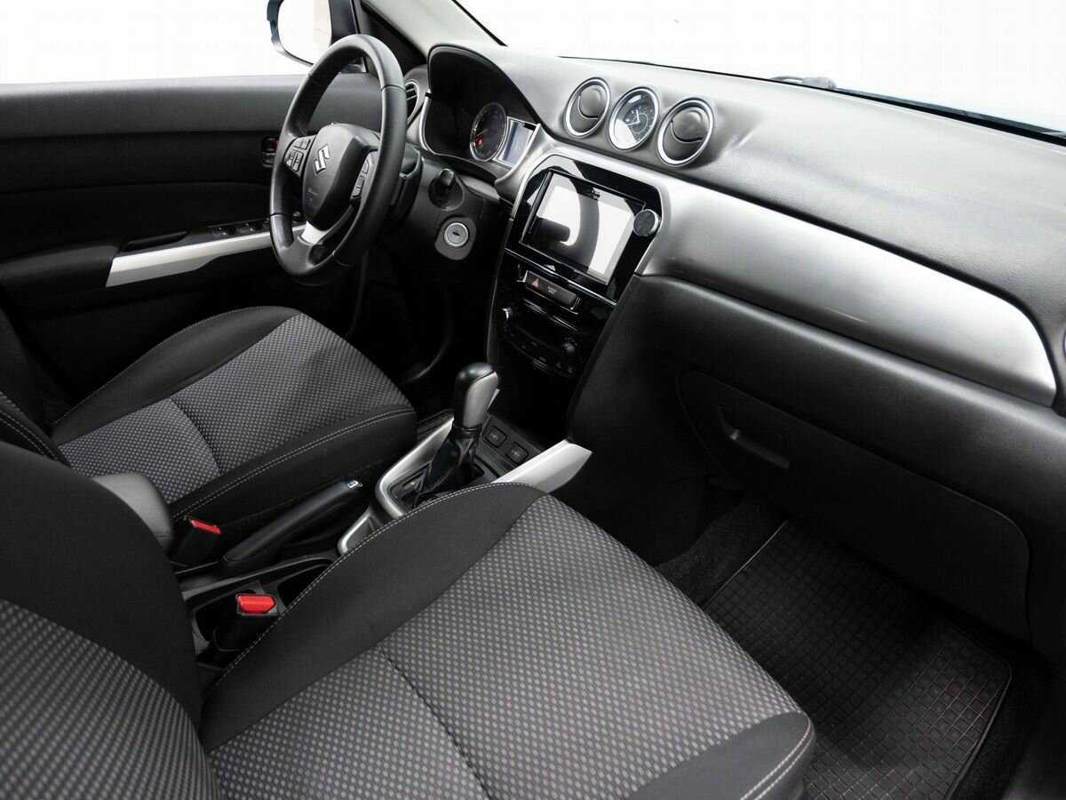Suzuki Vitara с пробегом — 2016 год. Фото: #10
