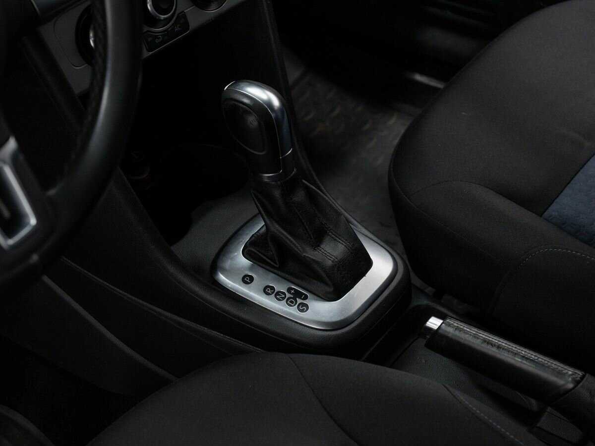 Volkswagen Polo с пробегом — 2013 год. Фото: #14