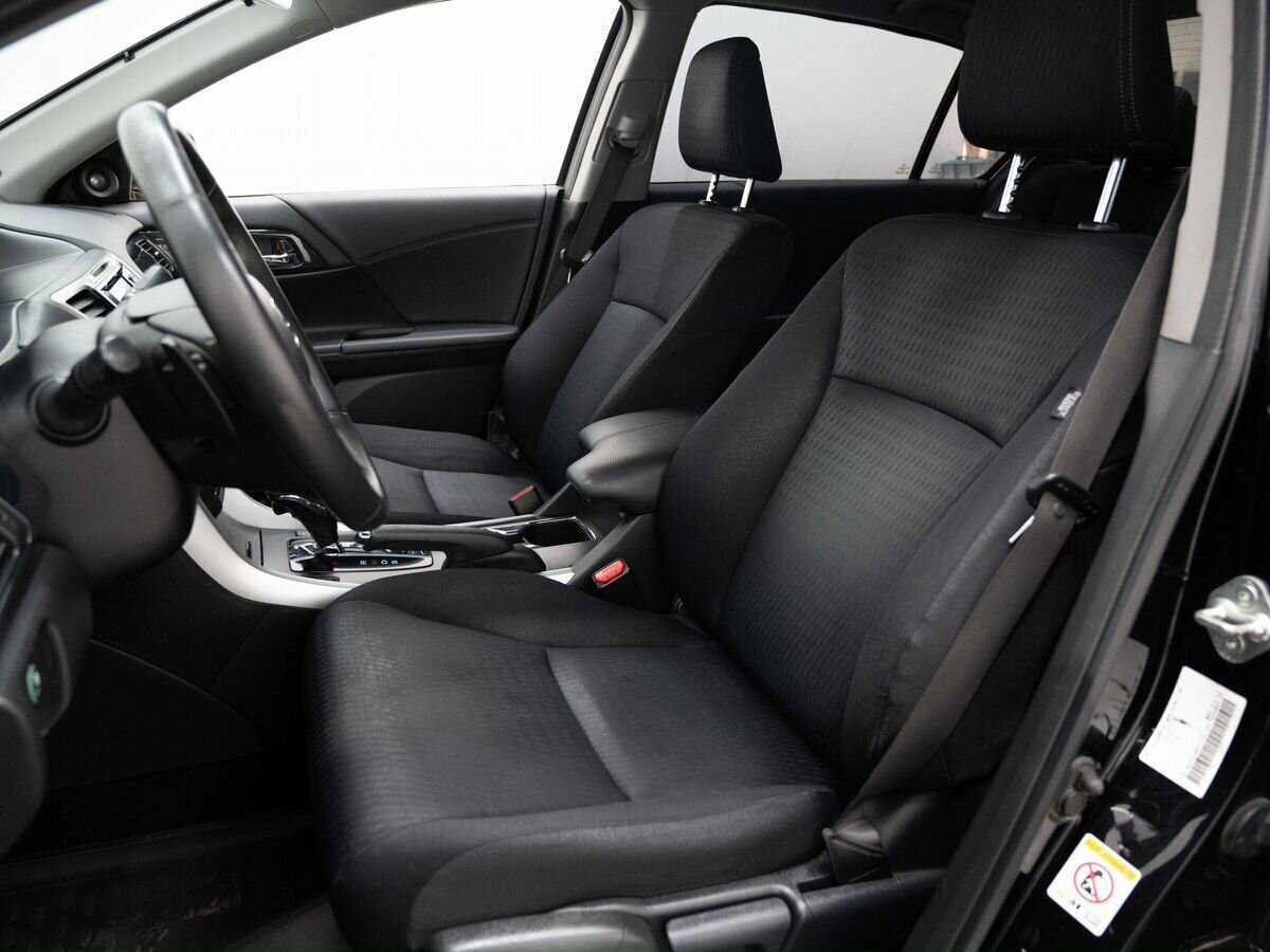 Honda Accord с пробегом — 2013 год. Фото: #7