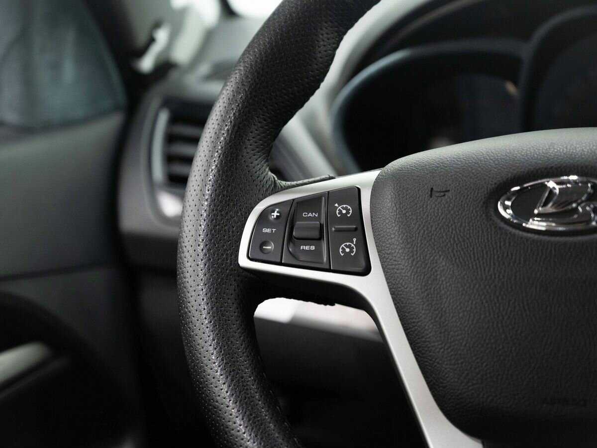 Lada (ВАЗ) Vesta с пробегом — 2020 год. Фото: #14