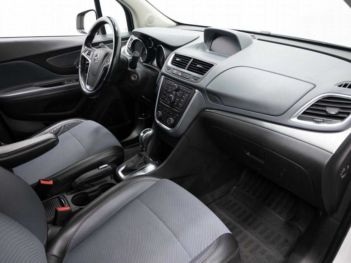 Opel Mokka с пробегом — 2014 год. Фото: #10