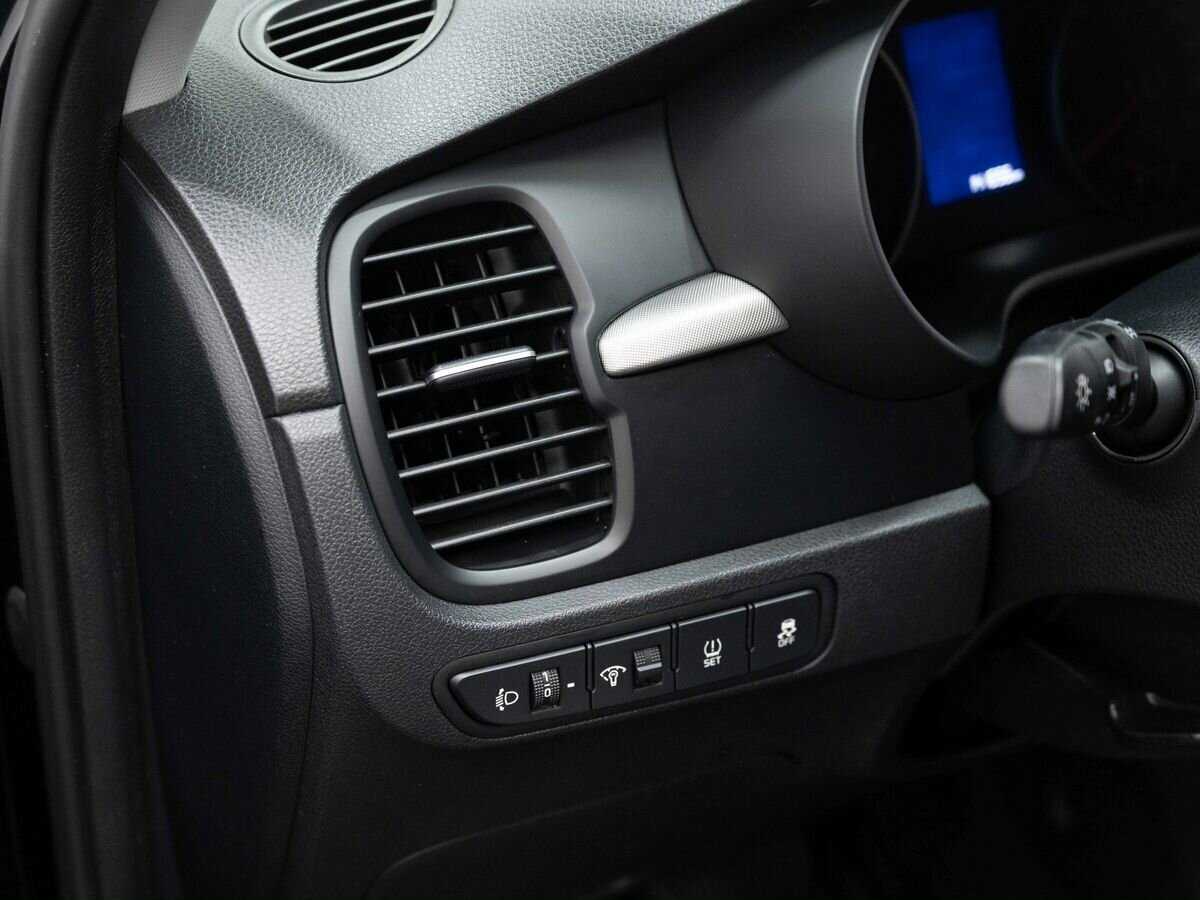 Kia Rio с пробегом — 2018 год. Фото: #17