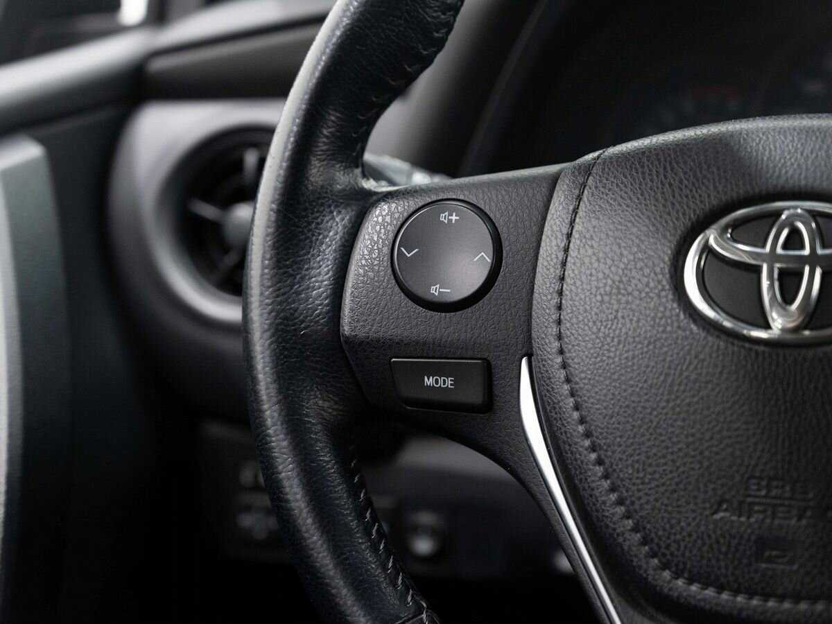 Toyota Corolla с пробегом — 2017 год. Фото: #14