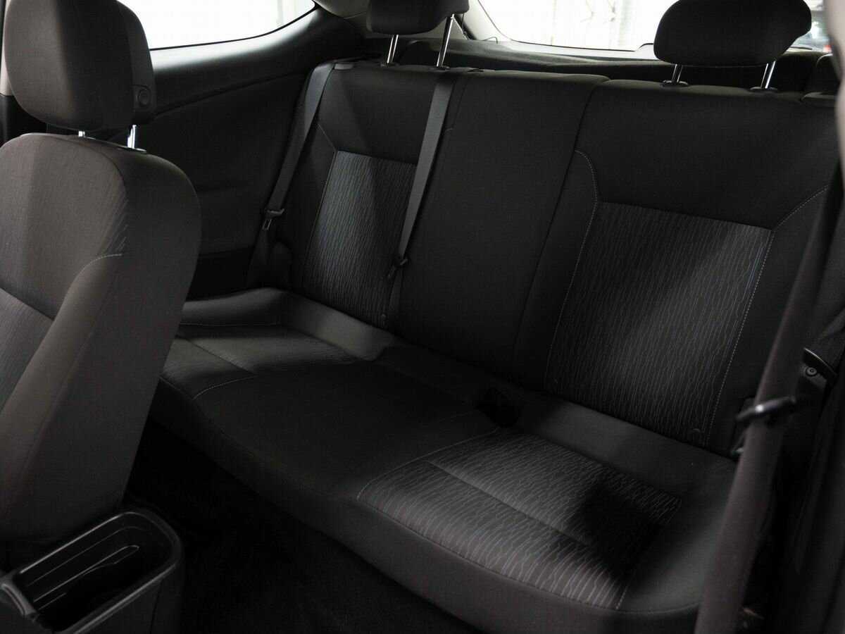 Opel Astra с пробегом — 2013 год. Фото: #7