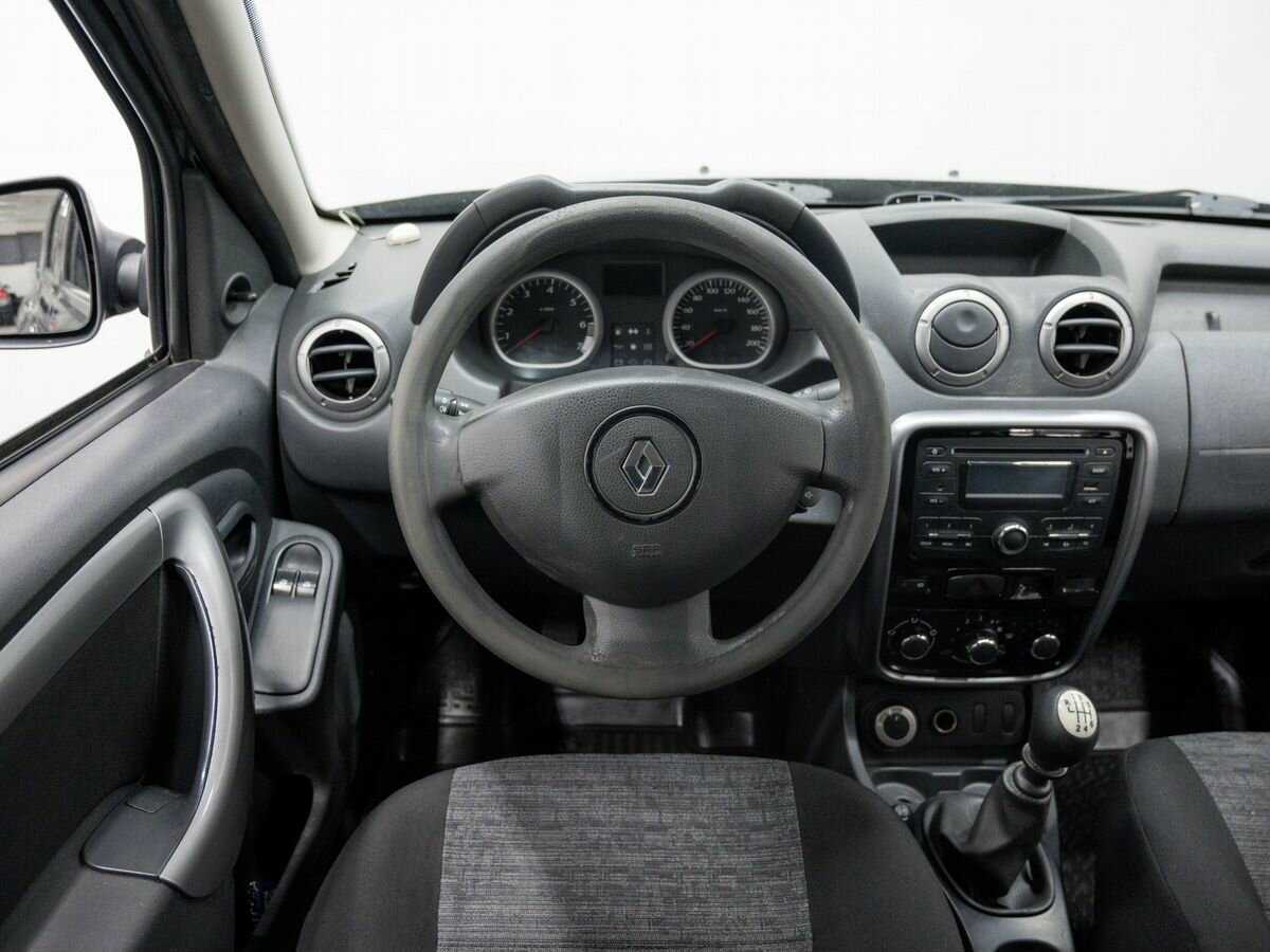 Renault Duster с пробегом — 2013 год. Фото: #10