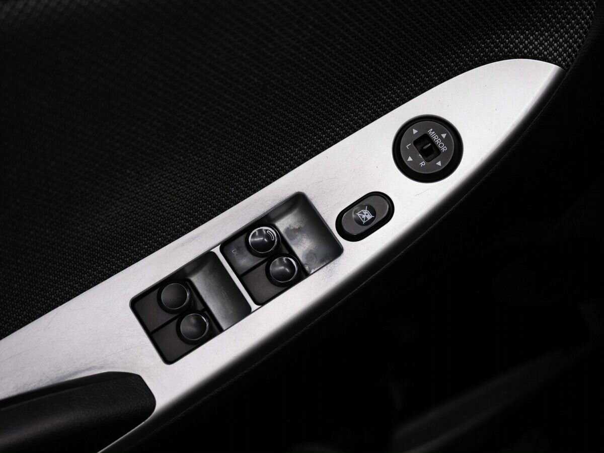 Hyundai Solaris с пробегом — 2013 год. Фото: #16