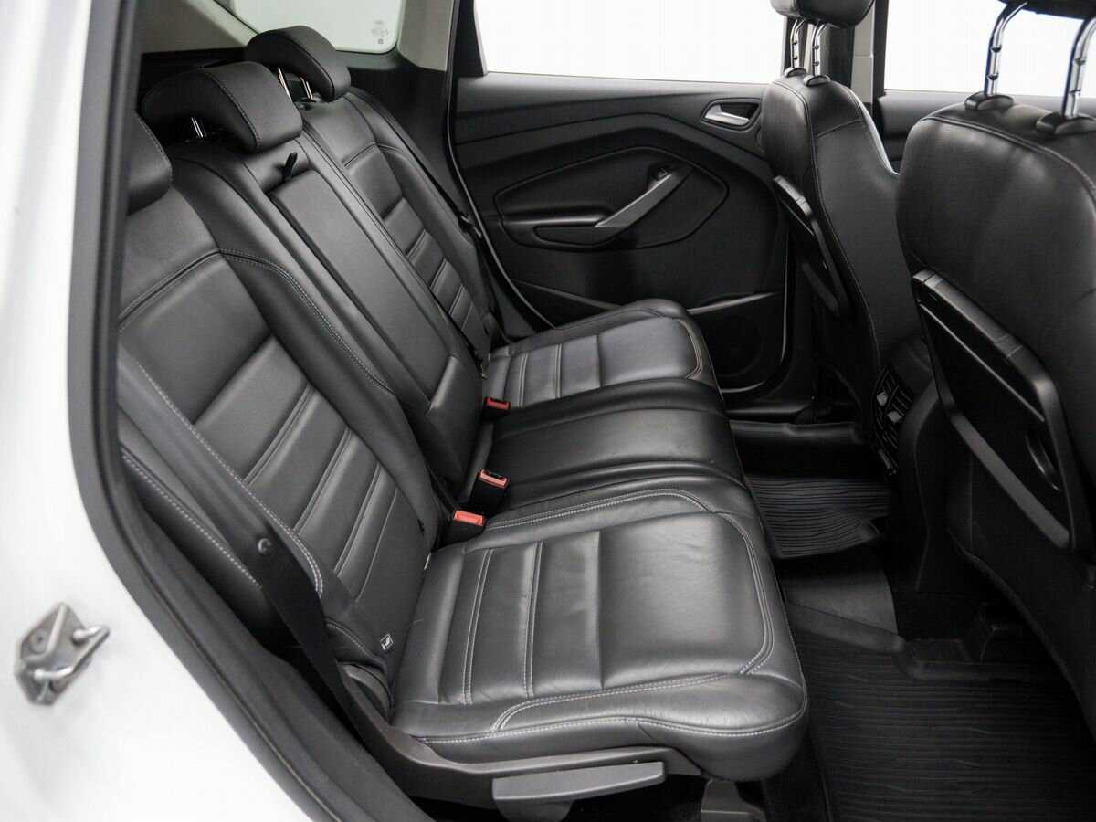 Ford Kuga с пробегом — 2016 год. Фото: #8