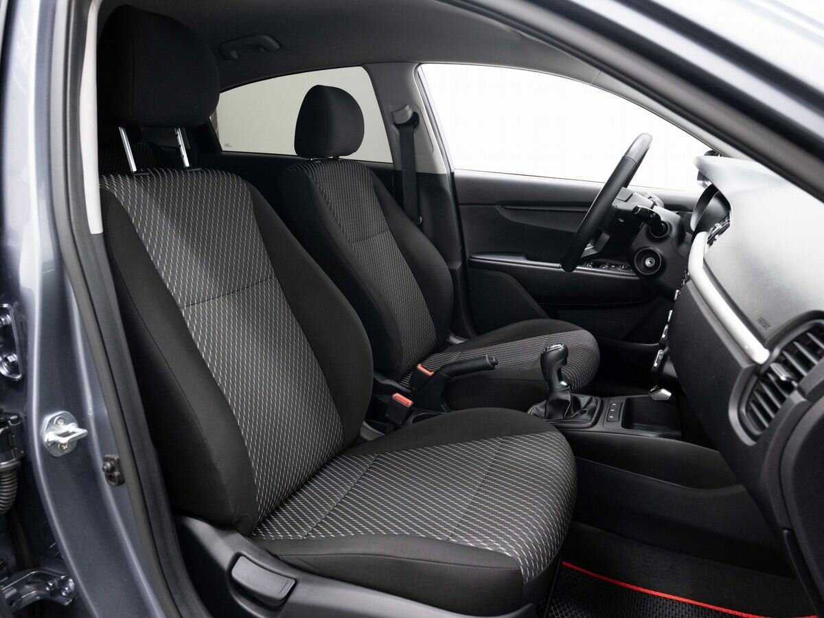 Kia Rio с пробегом — 2020 год. Фото: #11
