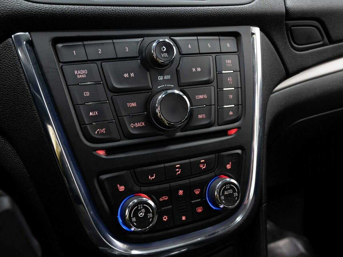 Opel Mokka с пробегом — 2013 год. Фото: #20