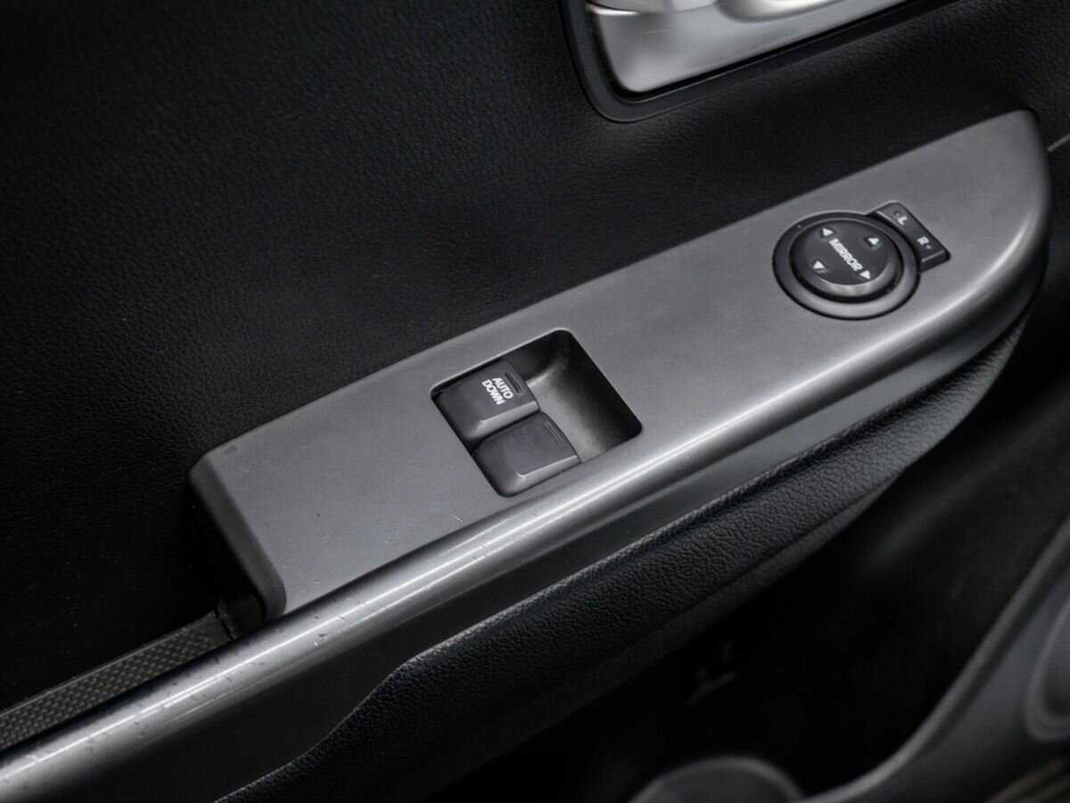 Kia Rio с пробегом — 2012 год. Фото: #14