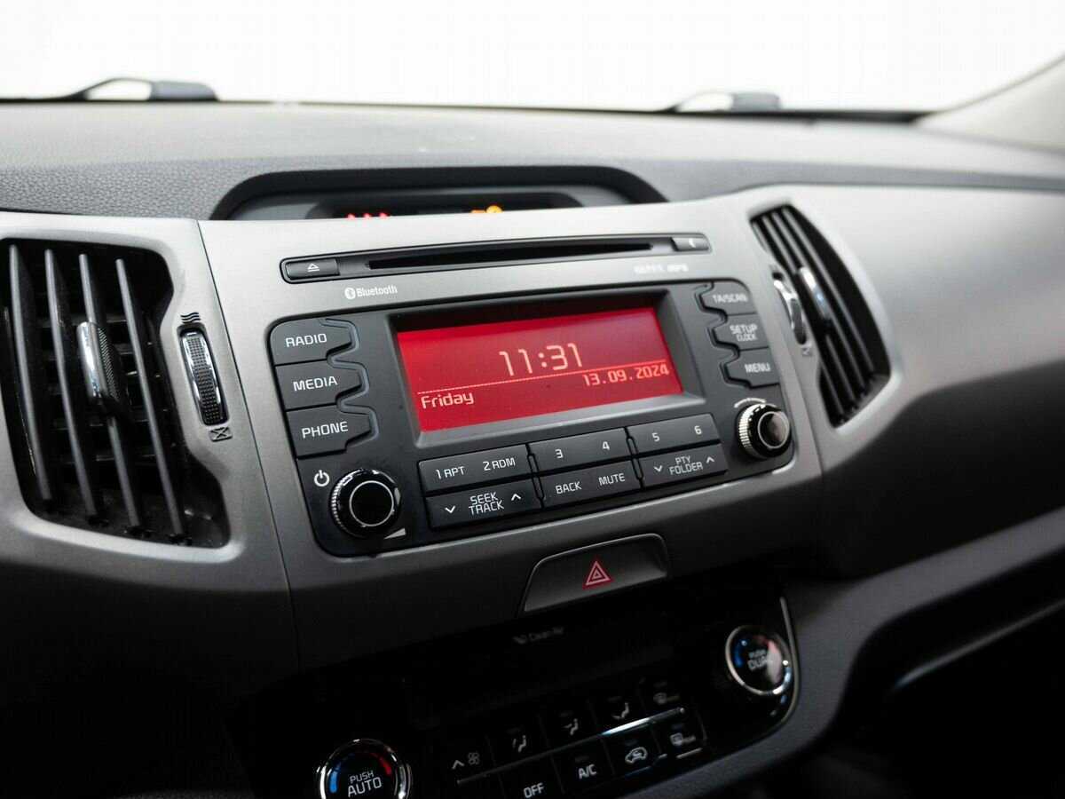Kia Sportage с пробегом — 2014 год. Фото: #18