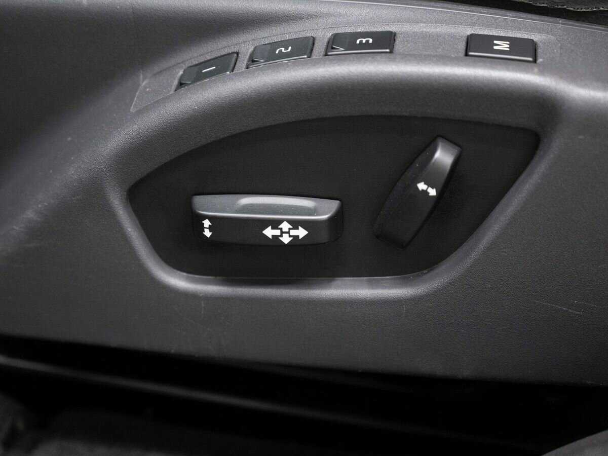 Volvo XC60 с пробегом — 2012 год. Фото: #16