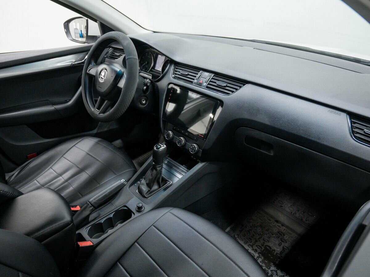 Skoda Octavia с пробегом — 2017 год. Фото: #6