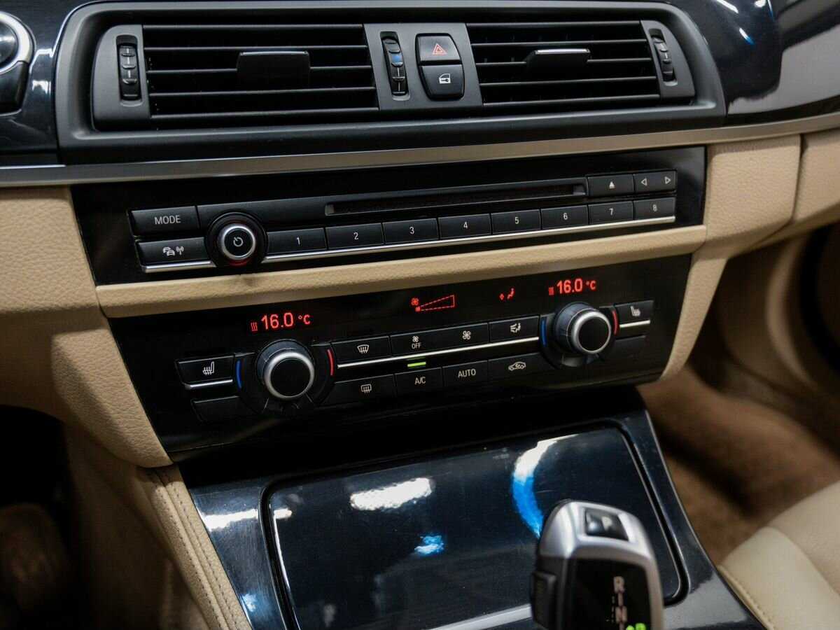 BMW 5 серии с пробегом — 2014 год. Фото: #18