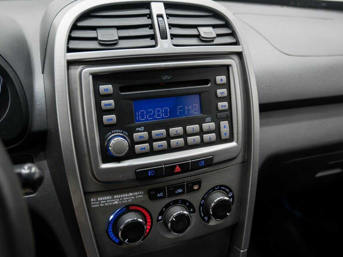 Chery Tiggo (T11) с пробегом — 2015 год. Фото: #19