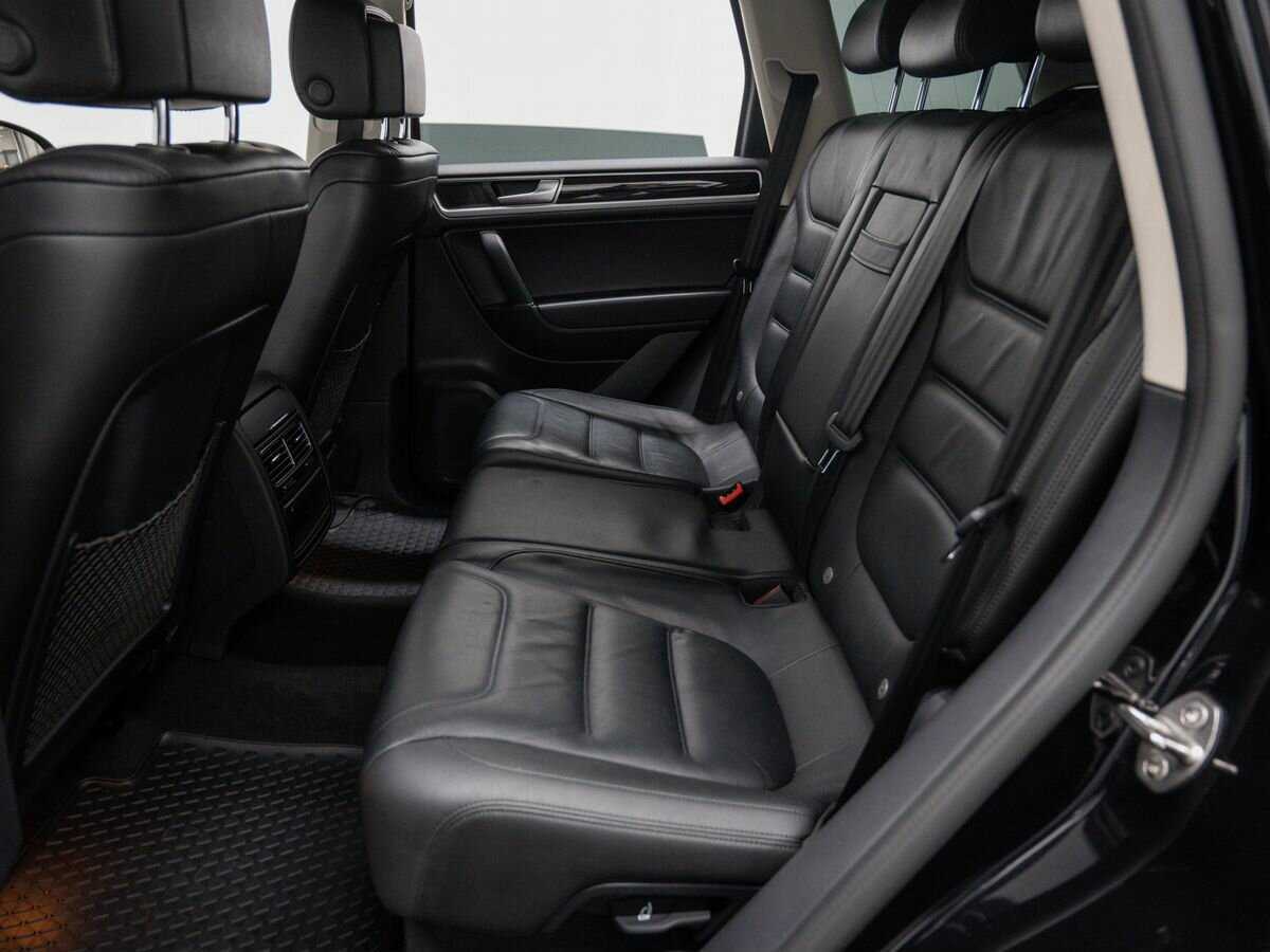 Volkswagen Touareg с пробегом — 2016 год. Фото: #11