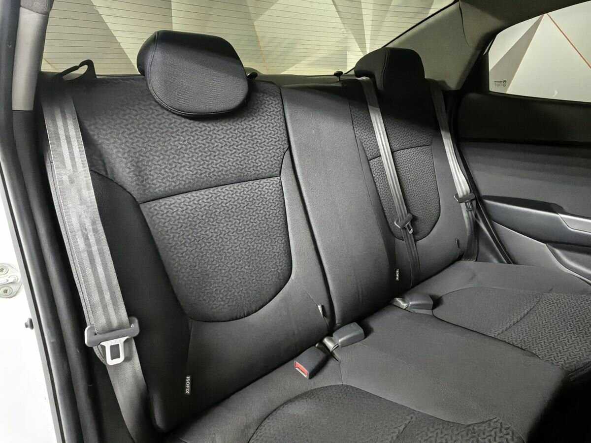 Kia Rio с пробегом — 2013 год. Фото: #12