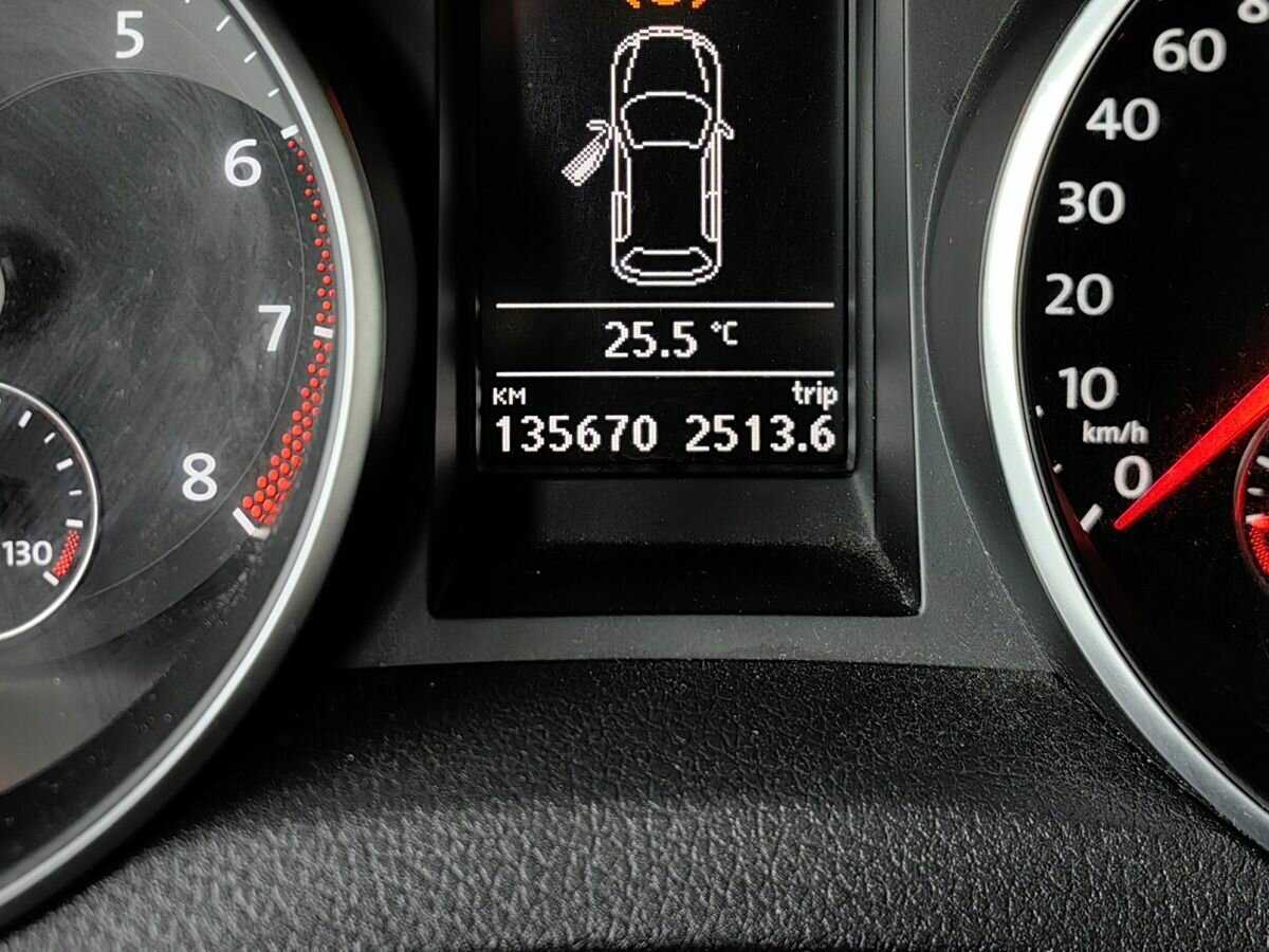 Volkswagen Golf с пробегом — 2012 год. Фото: #15