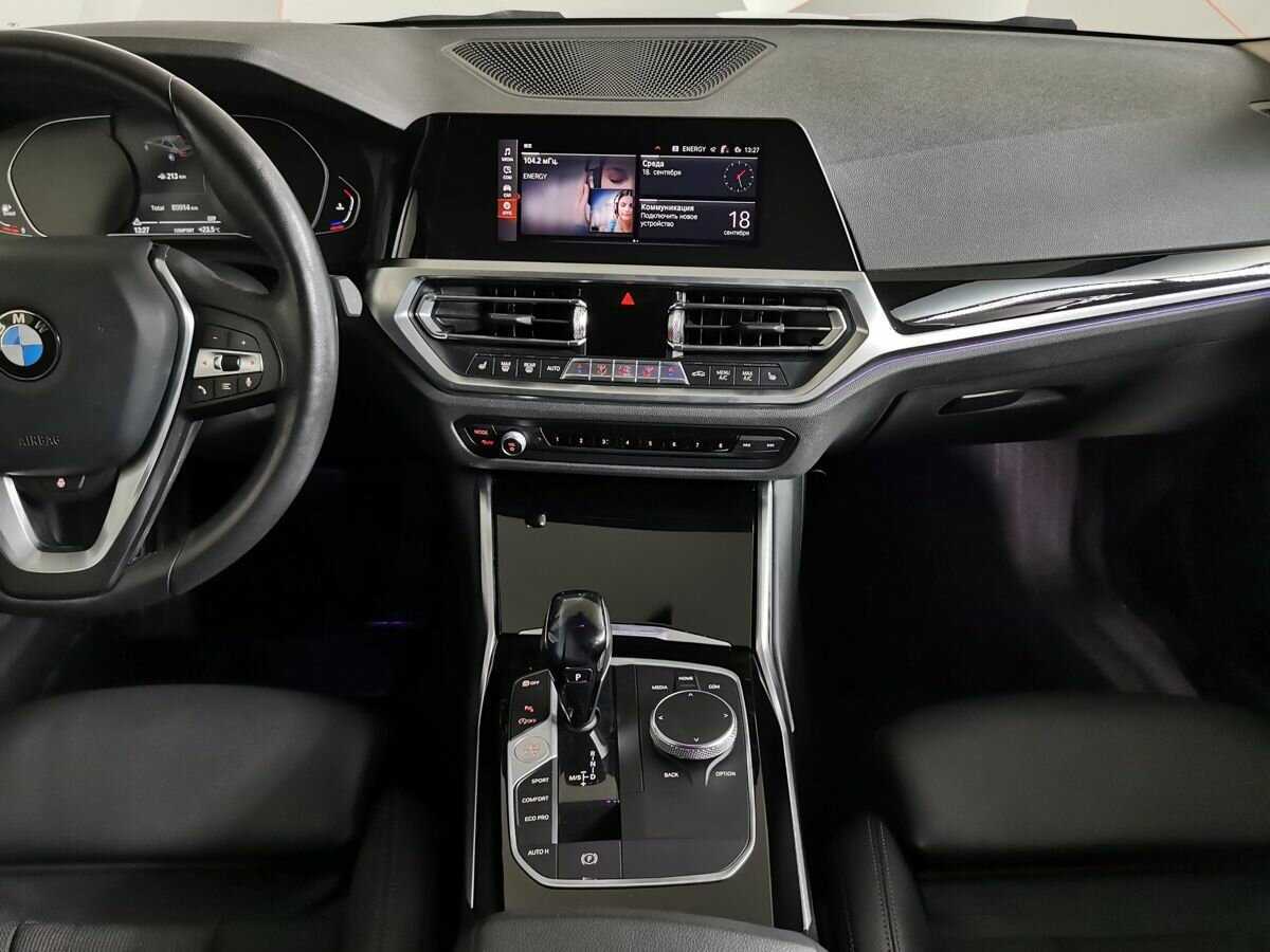 BMW 3 серии с пробегом — 2020 год. Фото: #10